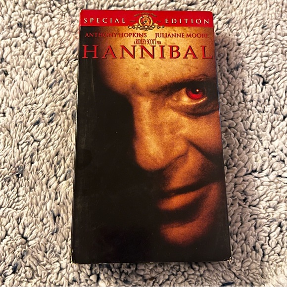 Hannibal (VHS, 2002) Alternate Endings + 10 Minutes Deleted Scenes - Picture 2 of 6